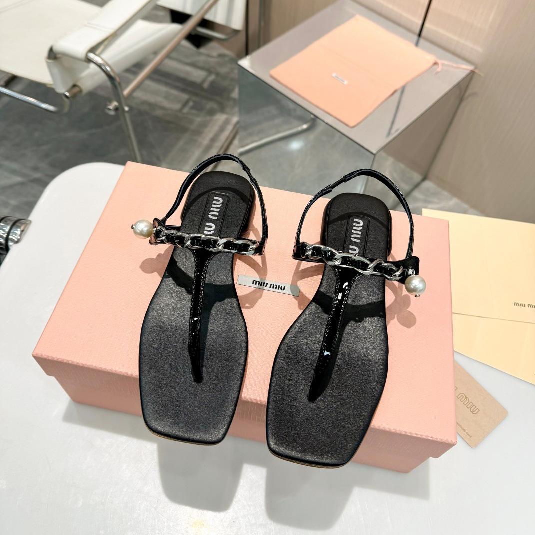 Miu Miu Patent Leather Thong Sandals - 