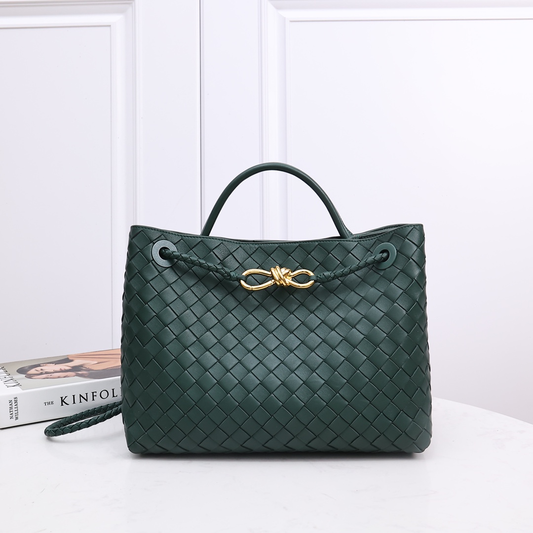 Bottega Veneta Medium Andiamo  32*24*12CM - DesignerGu