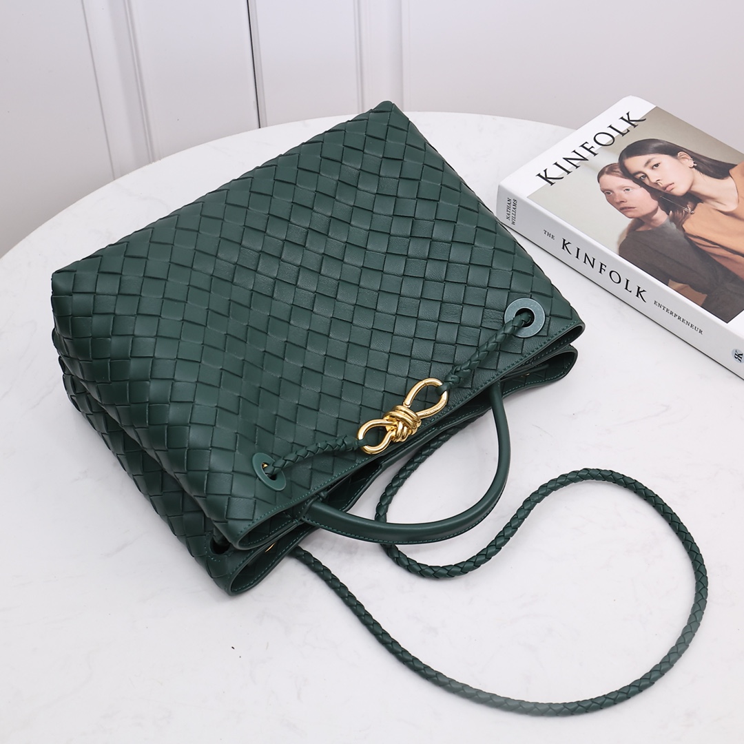 Bottega Veneta Medium Andiamo  32*24*12CM - DesignerGu