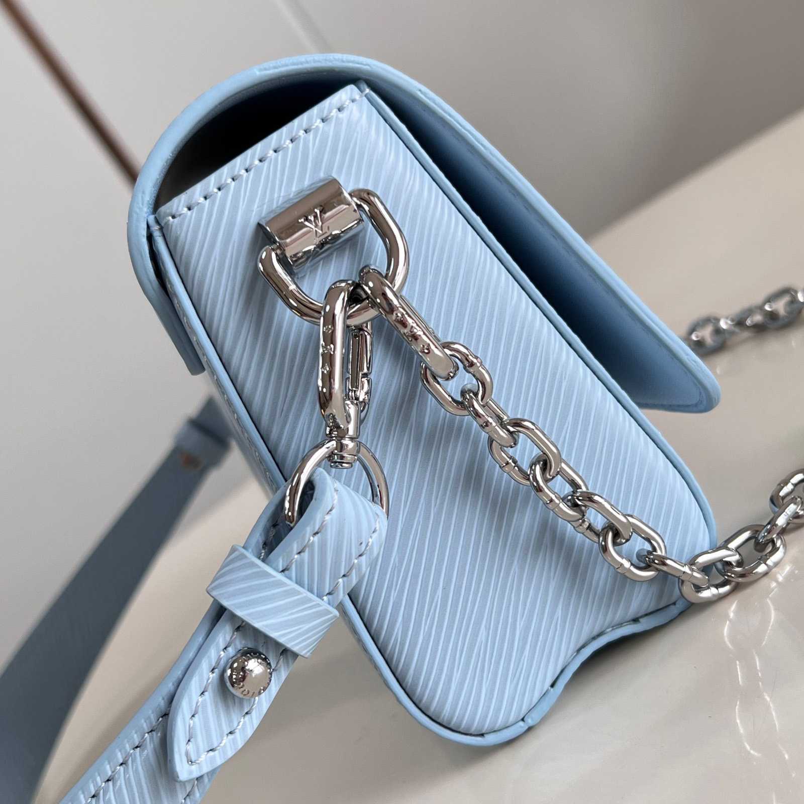Louis Vuitton Twist West   M24566 - 