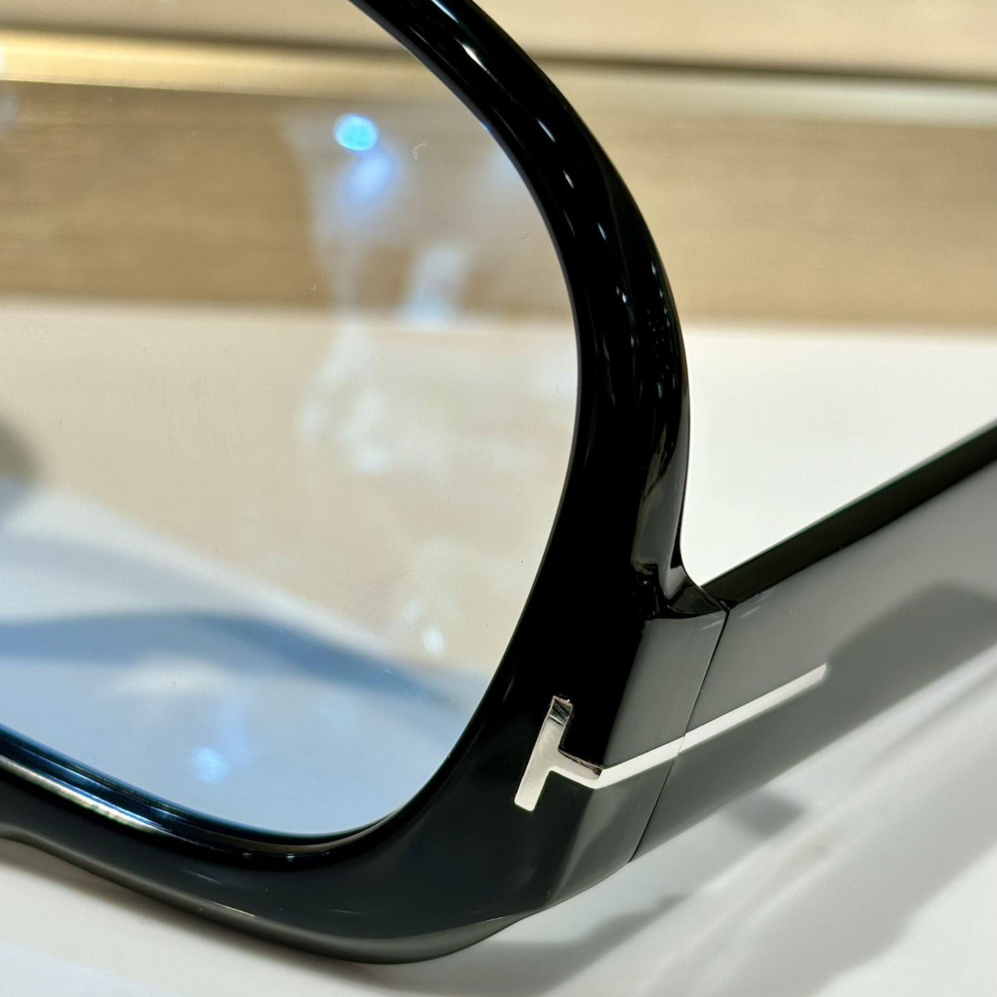 Tom Ford TF 1093 Sunglasses - DesignerGu