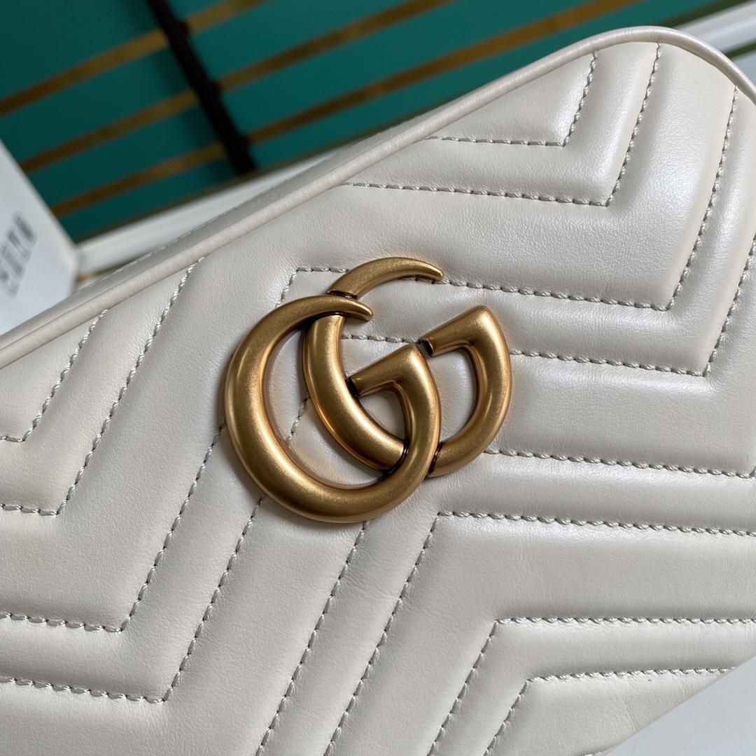 Gucci GG Marmont Small Shoulder Bag - 