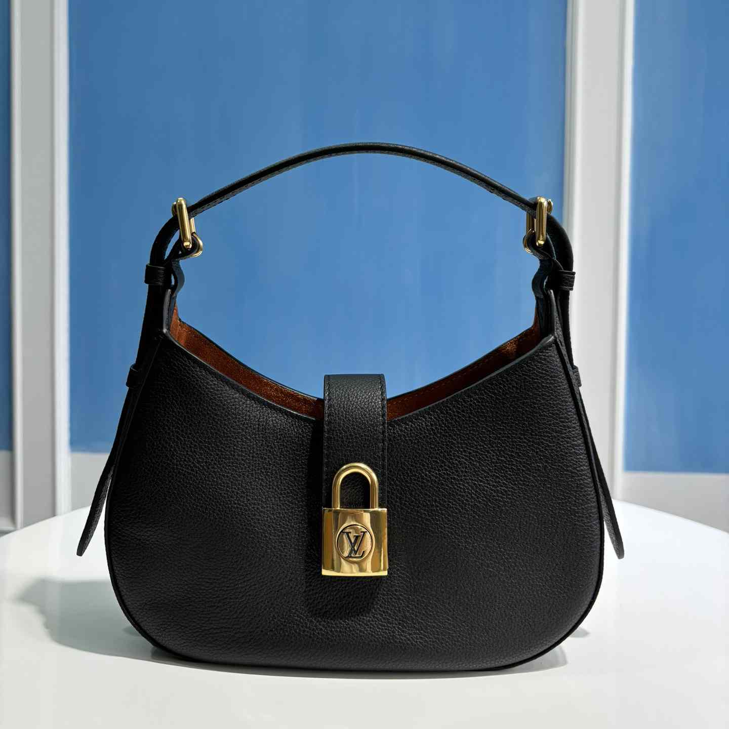 Louis Vuitton Low Key Shoulder Bag   M24611 - DesignerGu