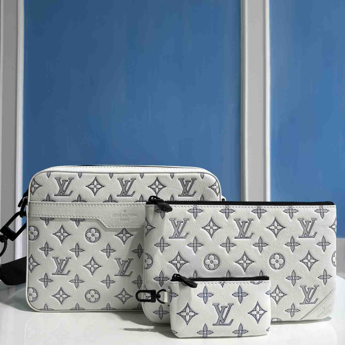 Louis Vuitton Trio Messenger  M24754 - DesignerGu