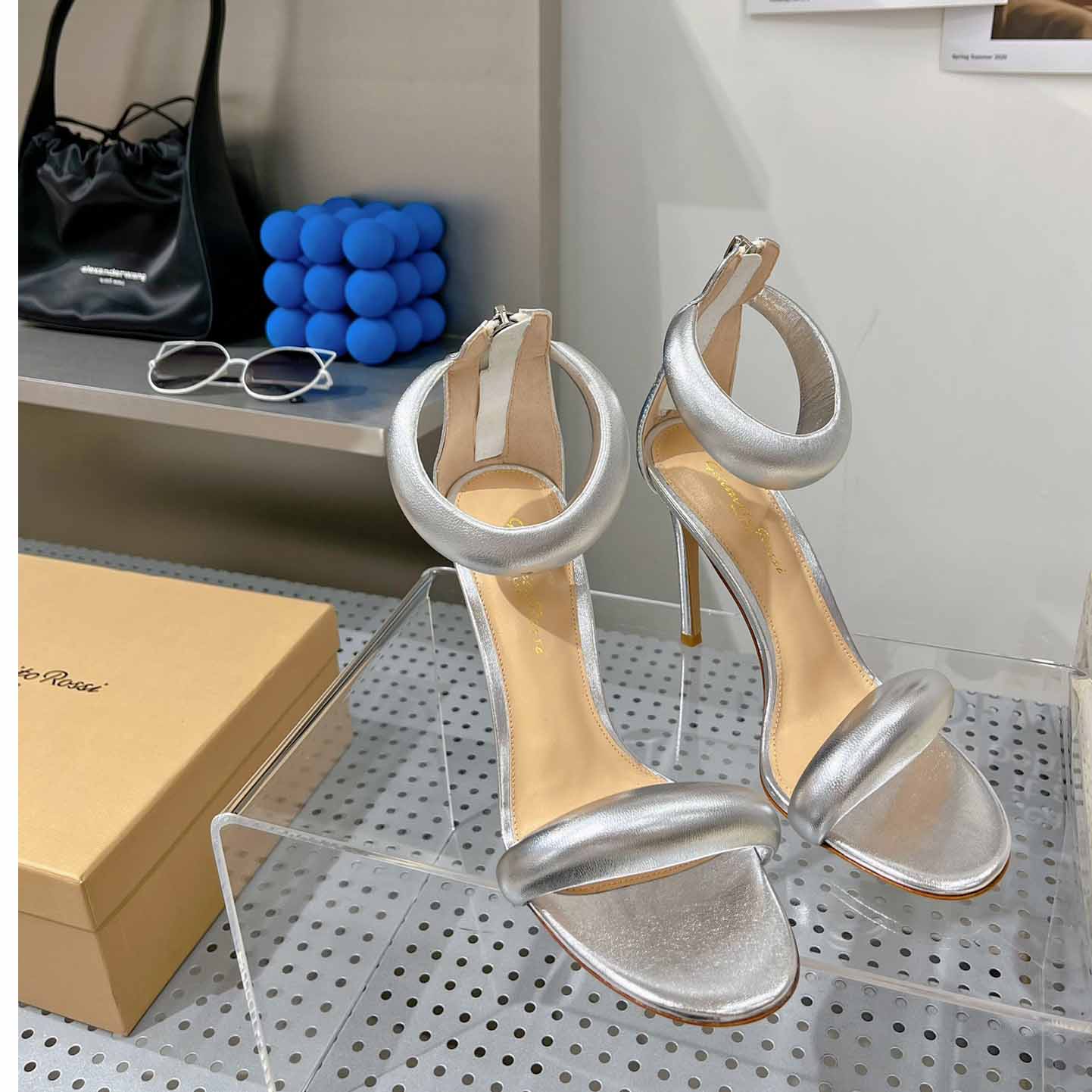 Gianvito Rossi Leather Bijoux Sandals - 
