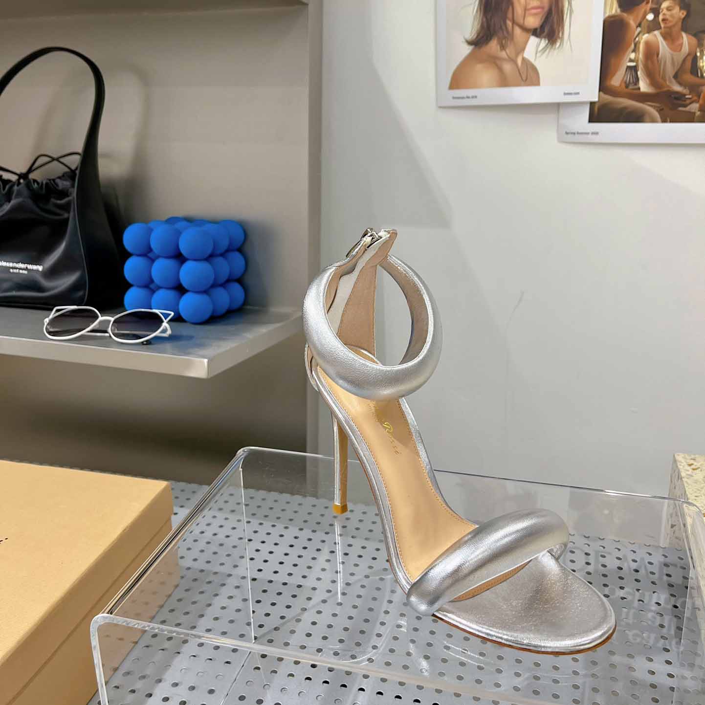 Gianvito Rossi Leather Bijoux Sandals - 