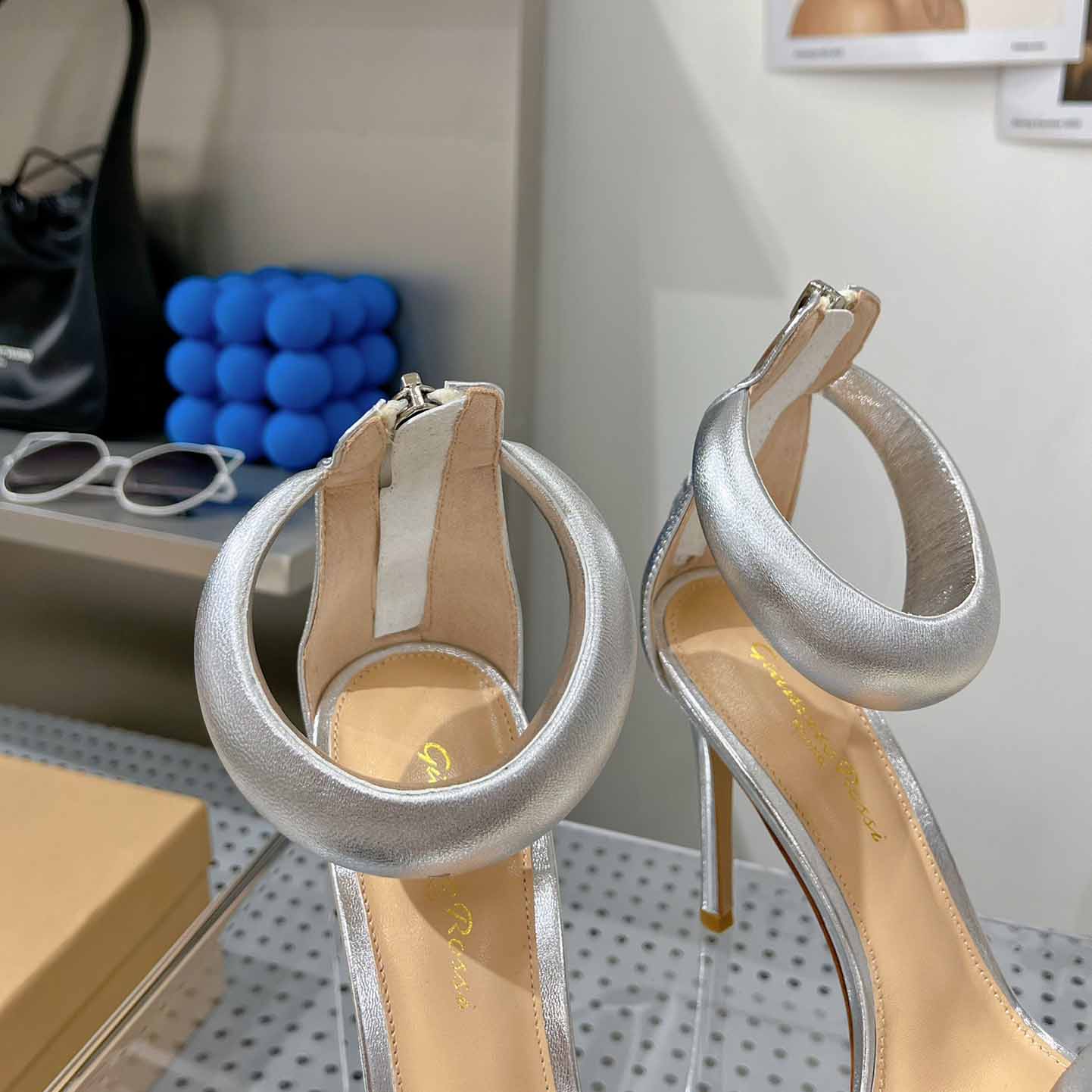 Gianvito Rossi Leather Bijoux Sandals - 