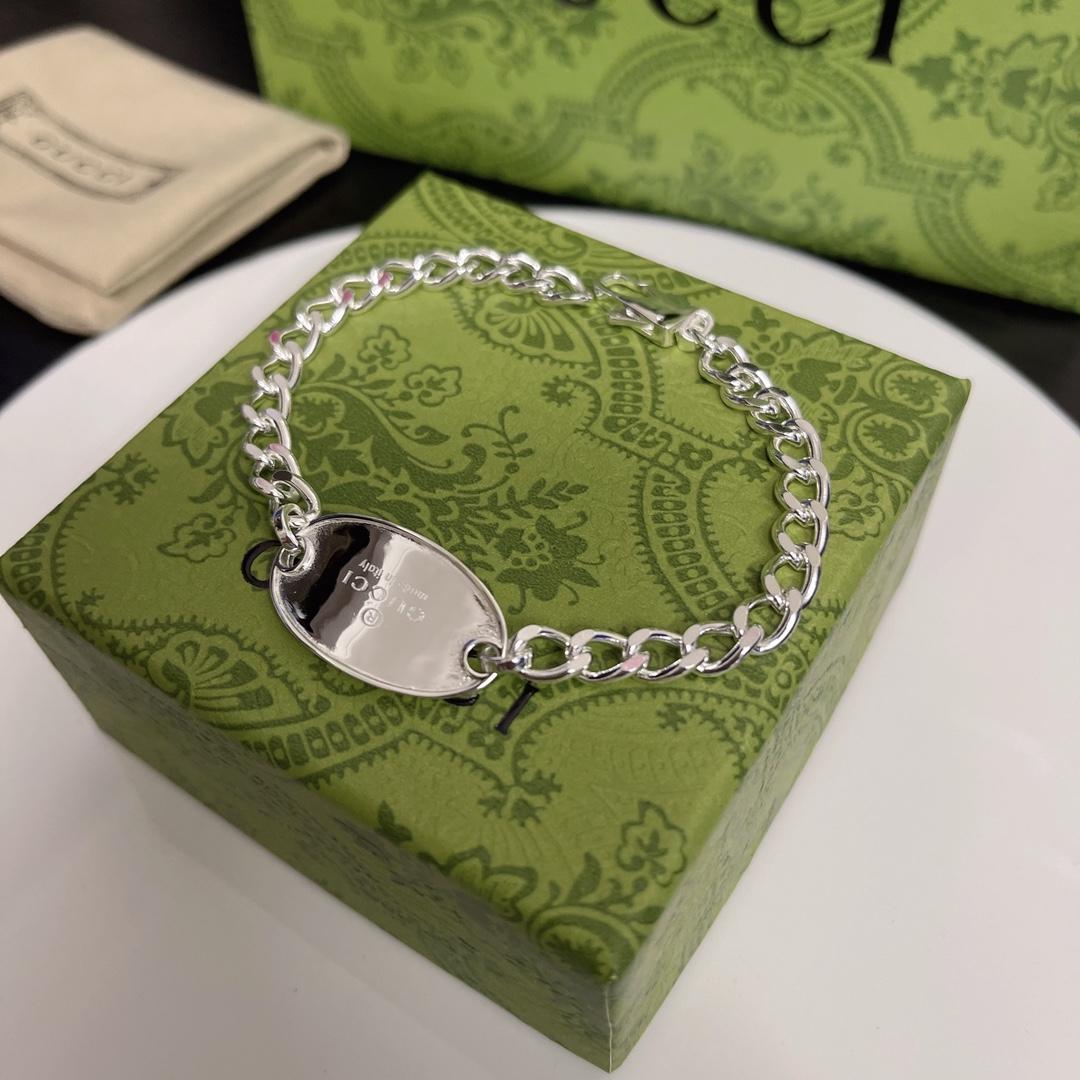 Gucci Trademark Chain Bracelet With Tag  - 