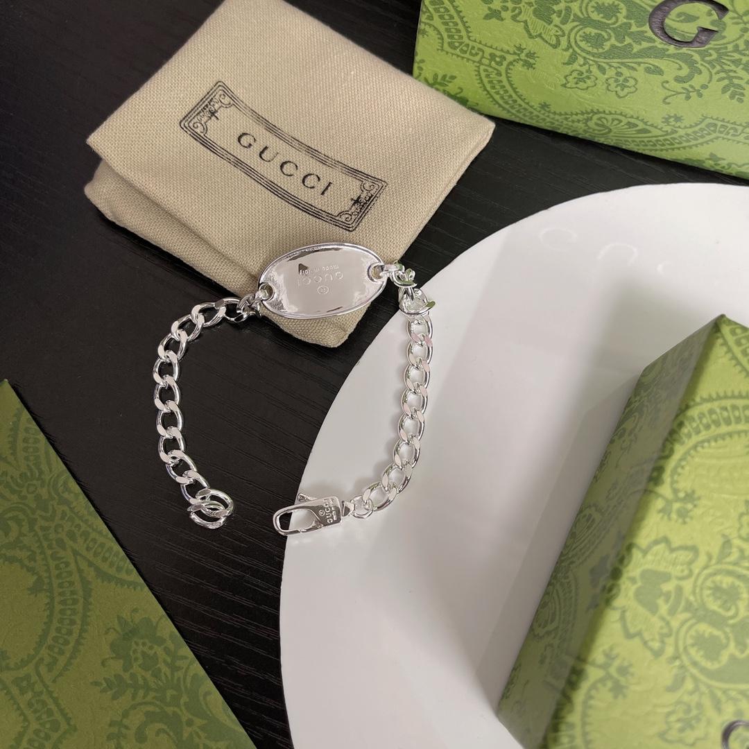 Gucci Trademark Chain Bracelet With Tag  - 