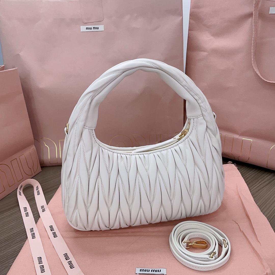 Miu Miu Wander Hobo Bag (25X18X7cm) - 