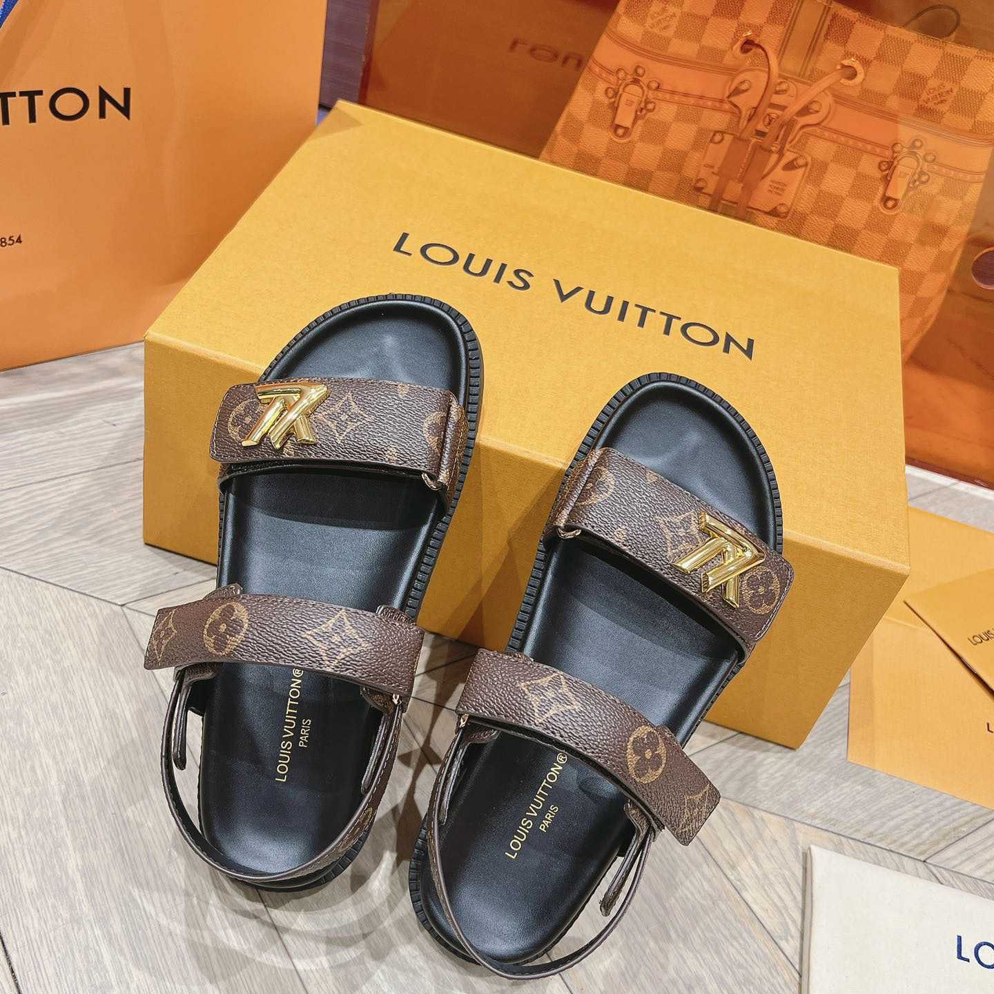 Louis Vuitton LV Sunset Flat Comfort Sandal   1ACL9C - 