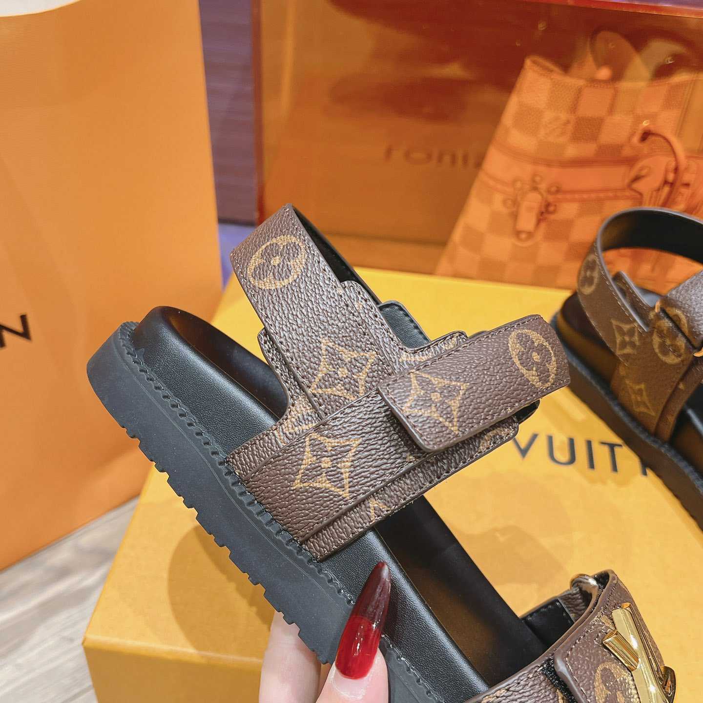 Louis Vuitton LV Sunset Flat Comfort Sandal   1ACL9C - 