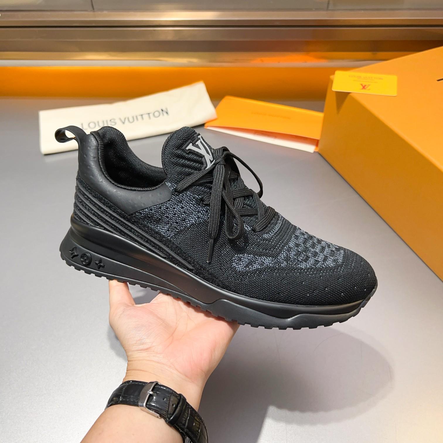 Louis Vuitton VNR Sneaker   - 