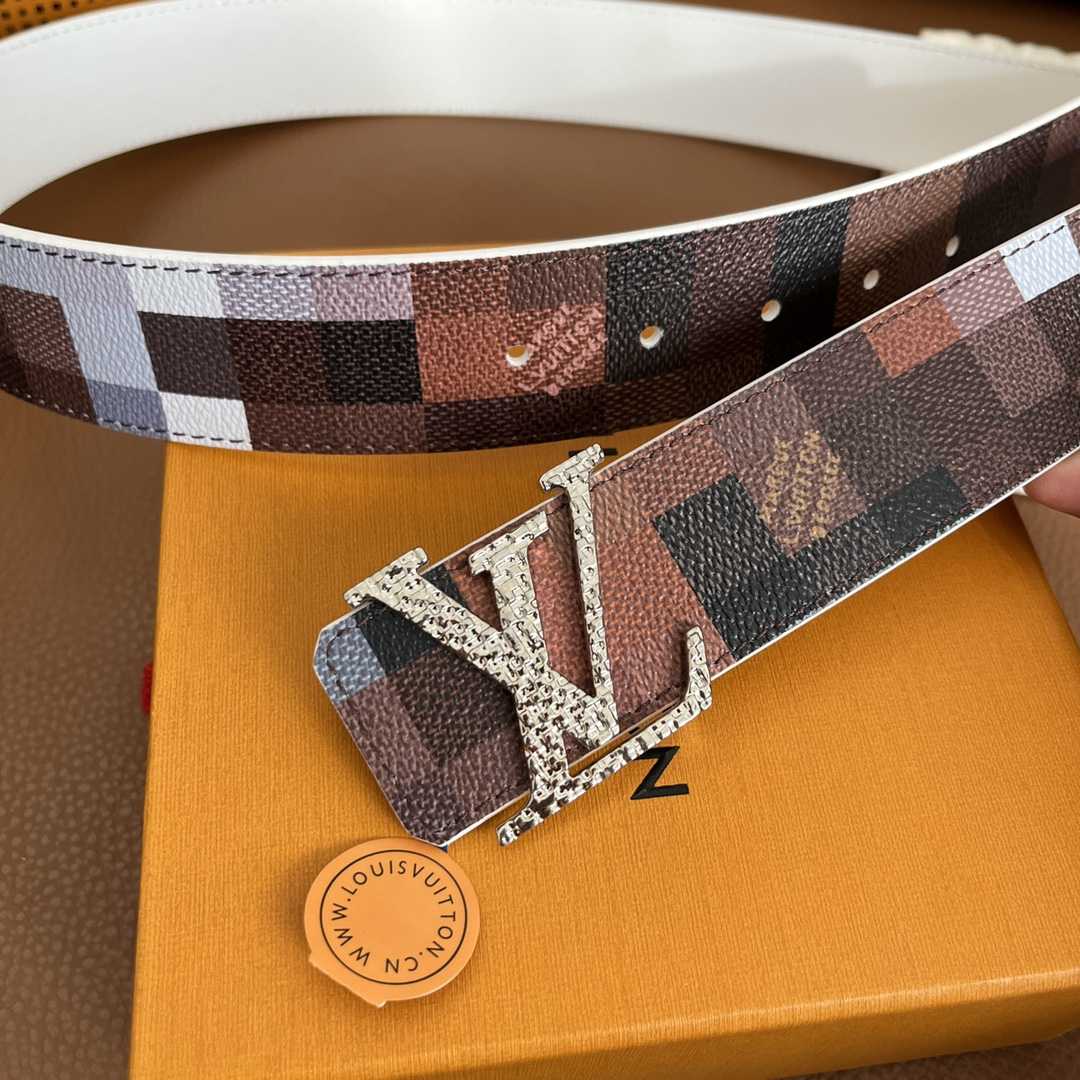 Louis Vuitton LV Initiales 40mm Reversible Belt - 