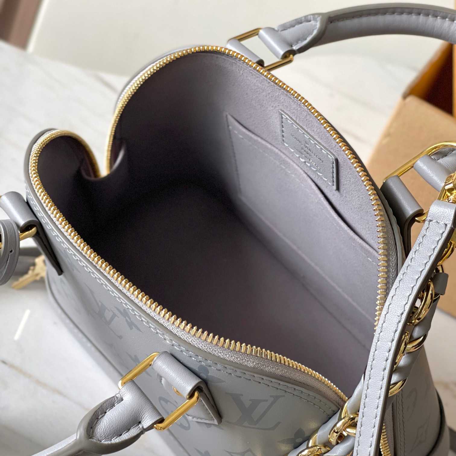 Louis Vuitton Alma BB   M12561 - 