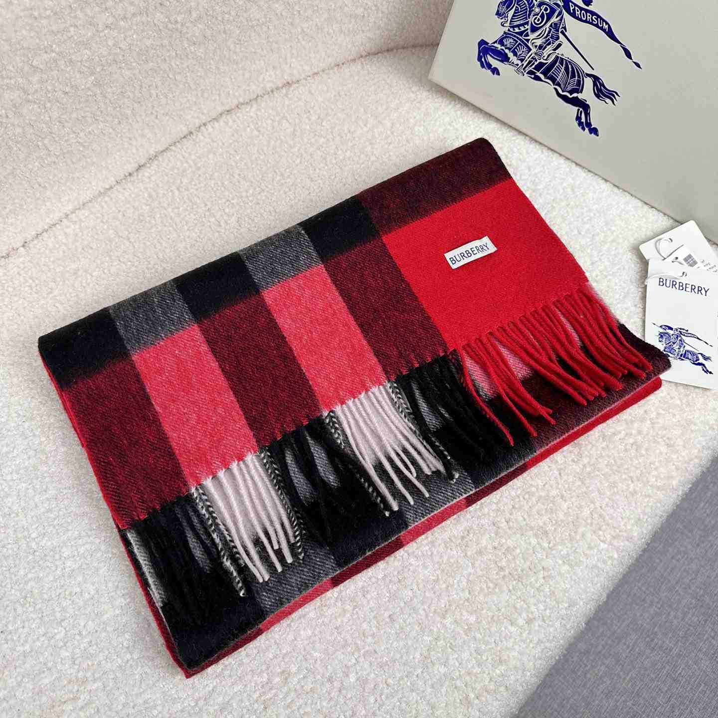 Burberry Scarf   180*40cm - DesignerGu