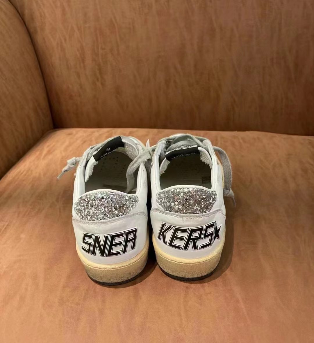 Golden Goose Sneakers - 
