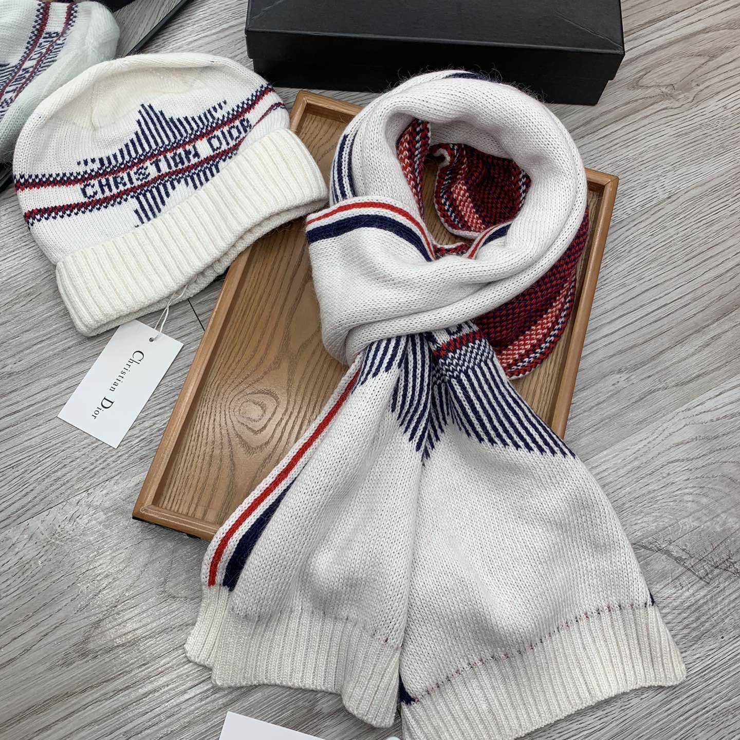 Dior Beanie And Scarf - 
