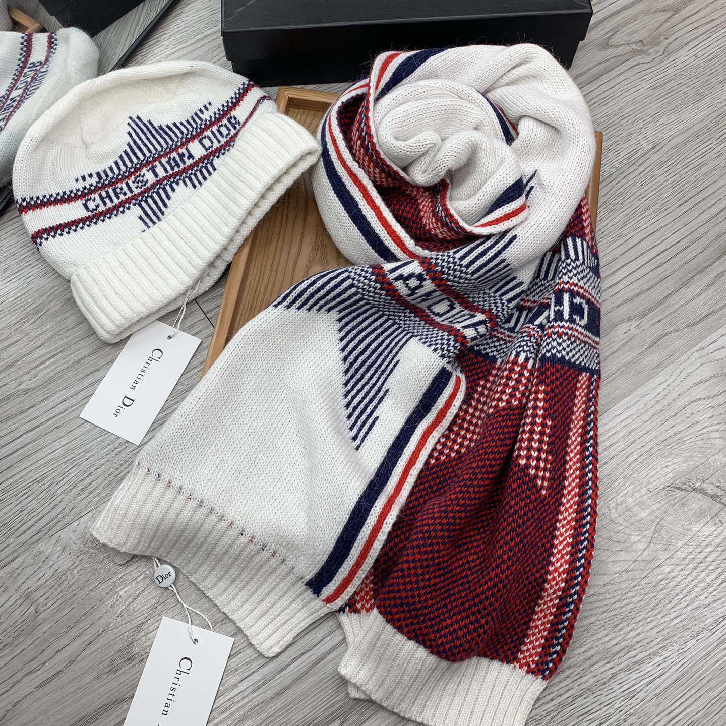 Dior Beanie And Scarf - 