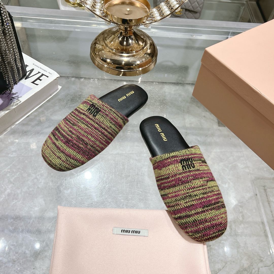 Miu Miu Wool slippers - 