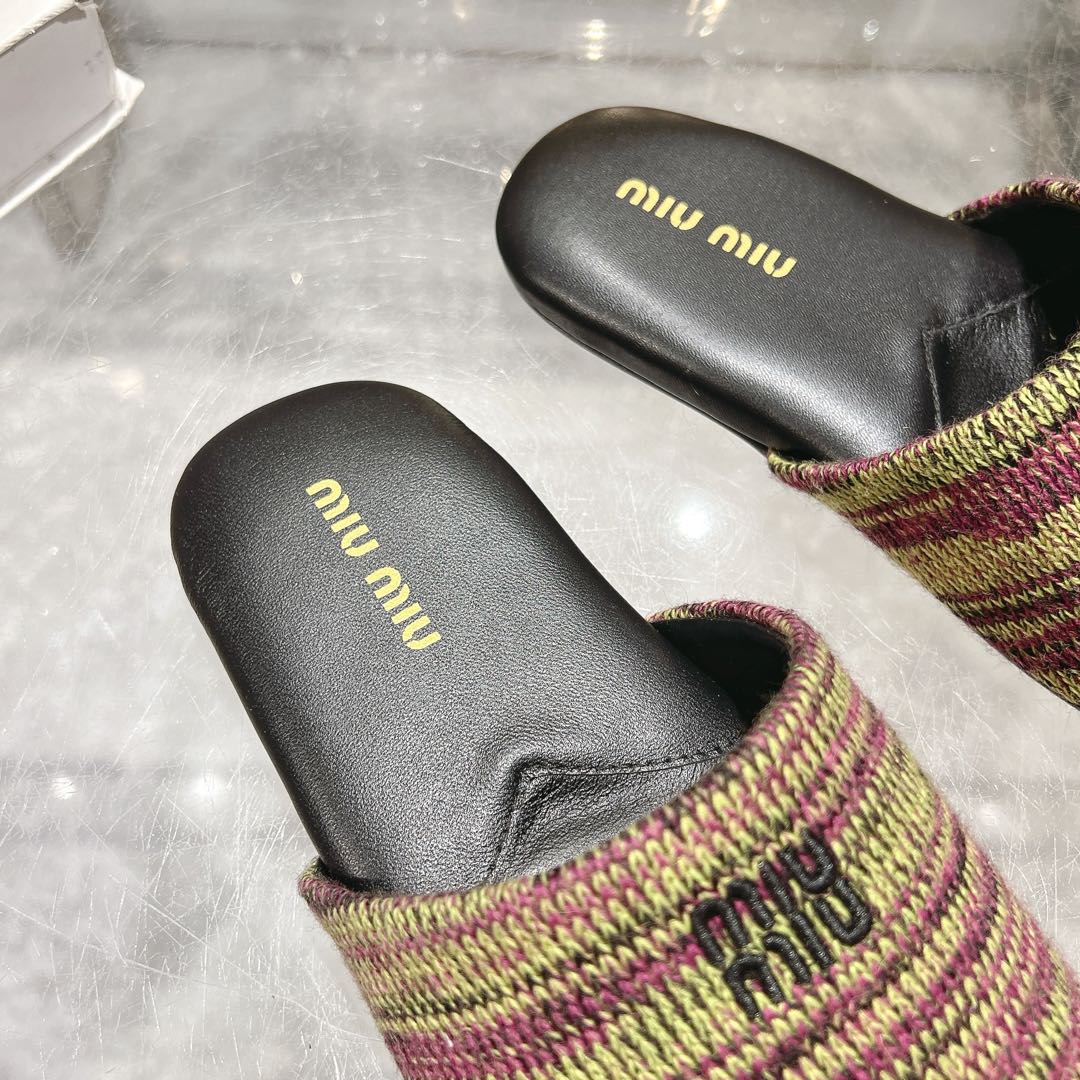 Miu Miu Wool slippers - 