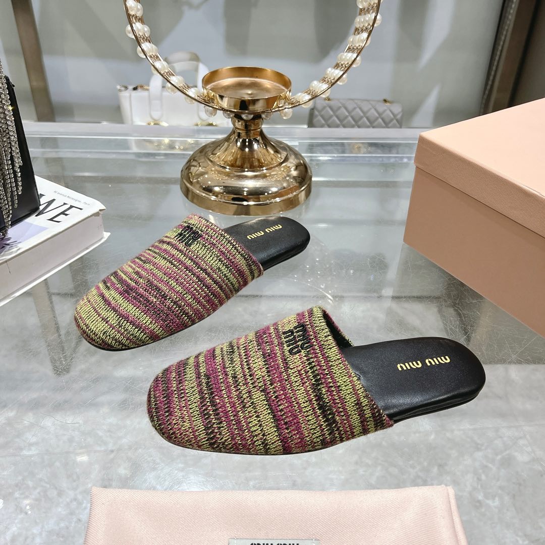 Miu Miu Wool slippers - 