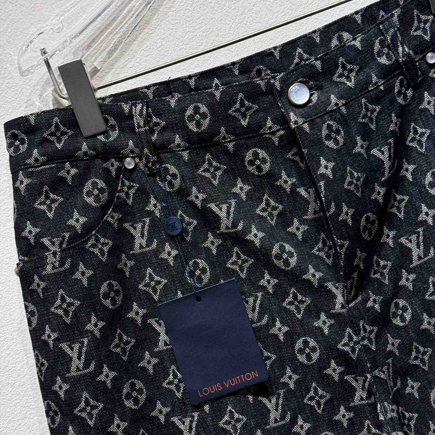 Louis Vuitton Monogram  Shorts - DesignerGu