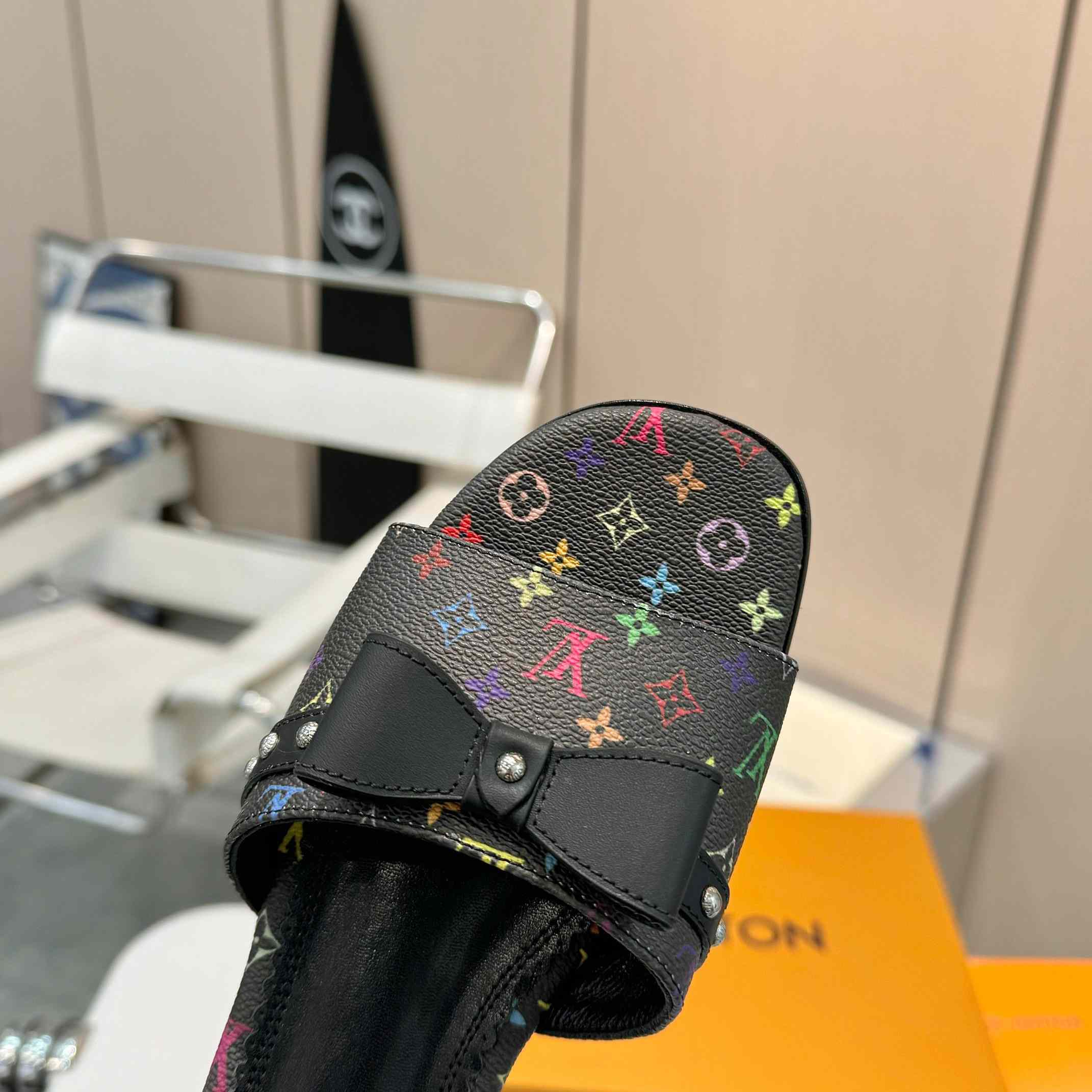 Louis Vuitton LV x TM 6AM Flat Mule   - 