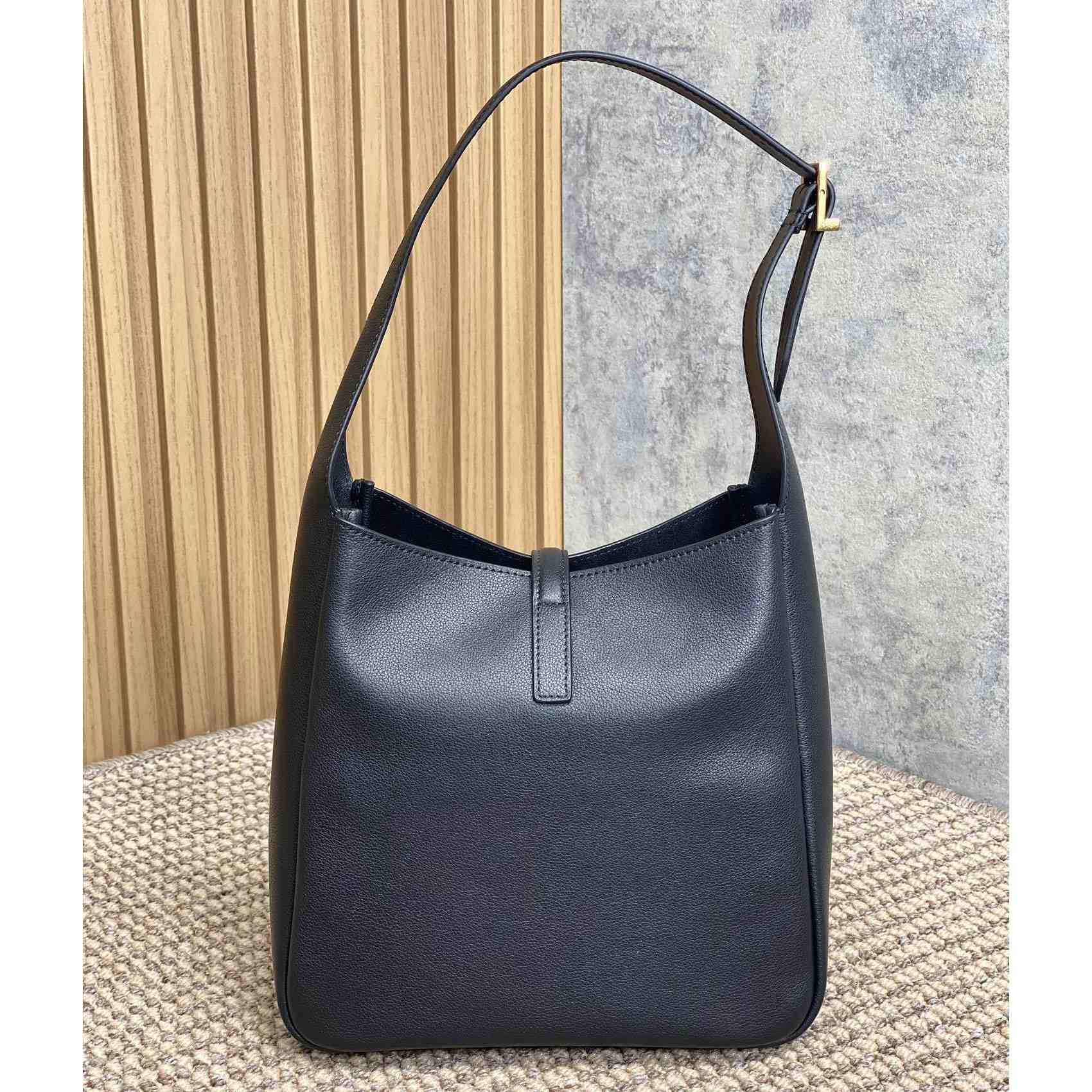 Saint Laurent LE 5 À 7 Supple Small In Grained Leather - DesignerGu
