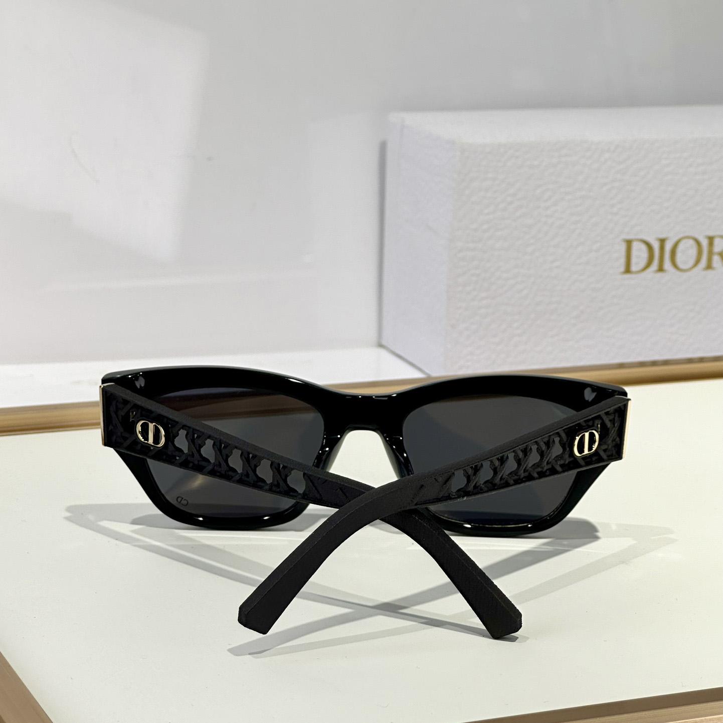 Dior VeryDior S2I Sunglasses - DesignerGu