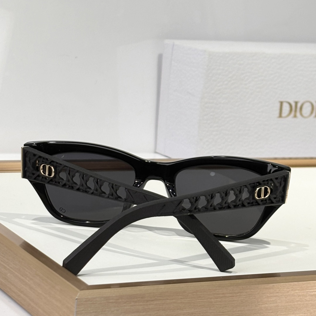 Dior VeryDior S2I Sunglasses - DesignerGu