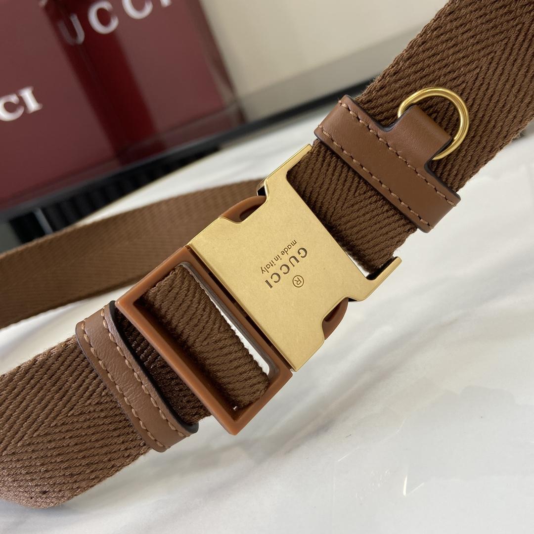 Gucci GG Emblem Small Belt Bag - DesignerGu