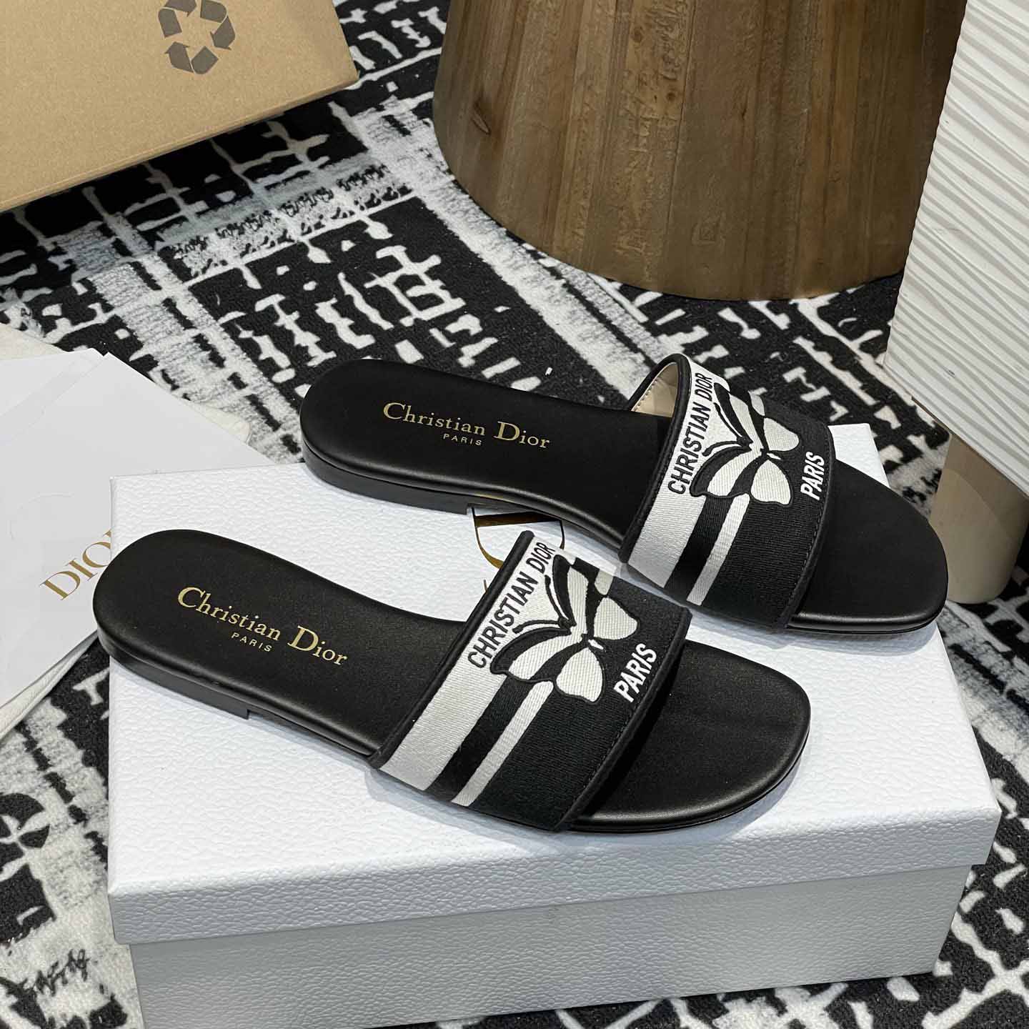 Dior Dway Slide  - DesignerGu