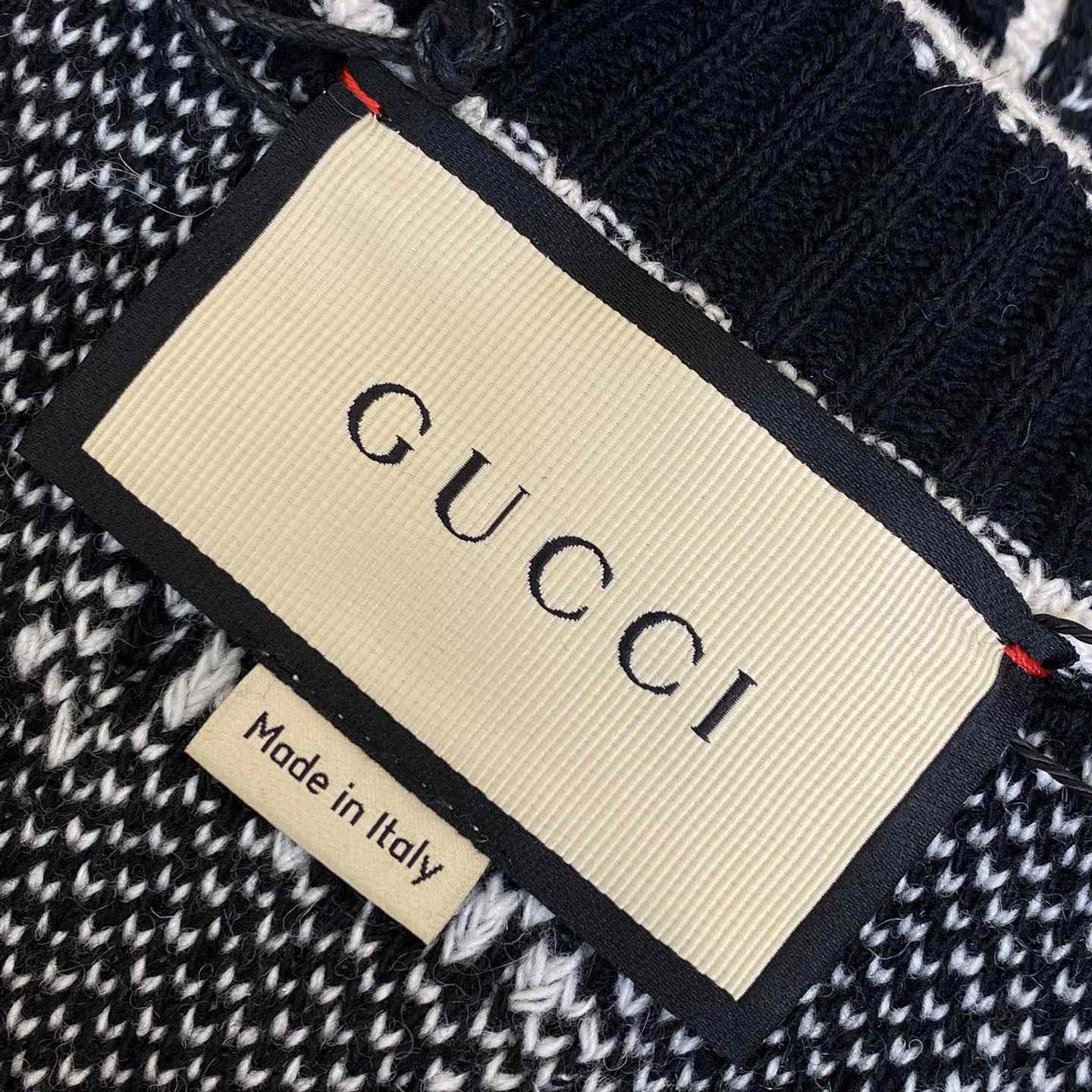 Gucci GG Wool Bouclé Jacquard Cardigan - DesignerGu