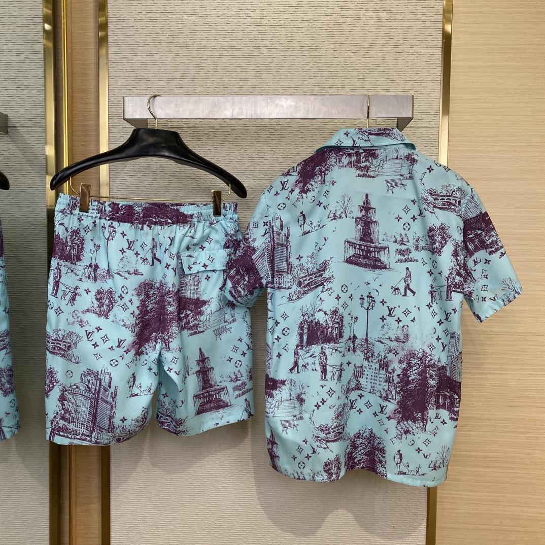 Louis Vuitton Tracksuits - DesignerGu