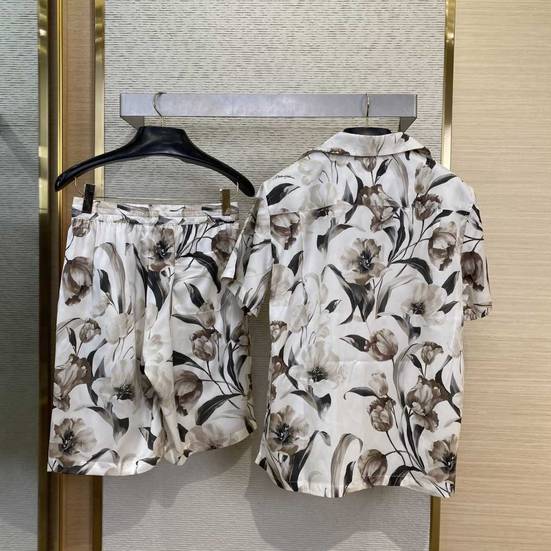 Dolce & Gabbana Tulip-print Silk Shirt And Shorts - DesignerGu