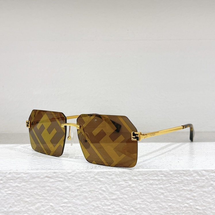 Fendi Sky Fashion Show Sunglasses  FE40043U - DesignerGu