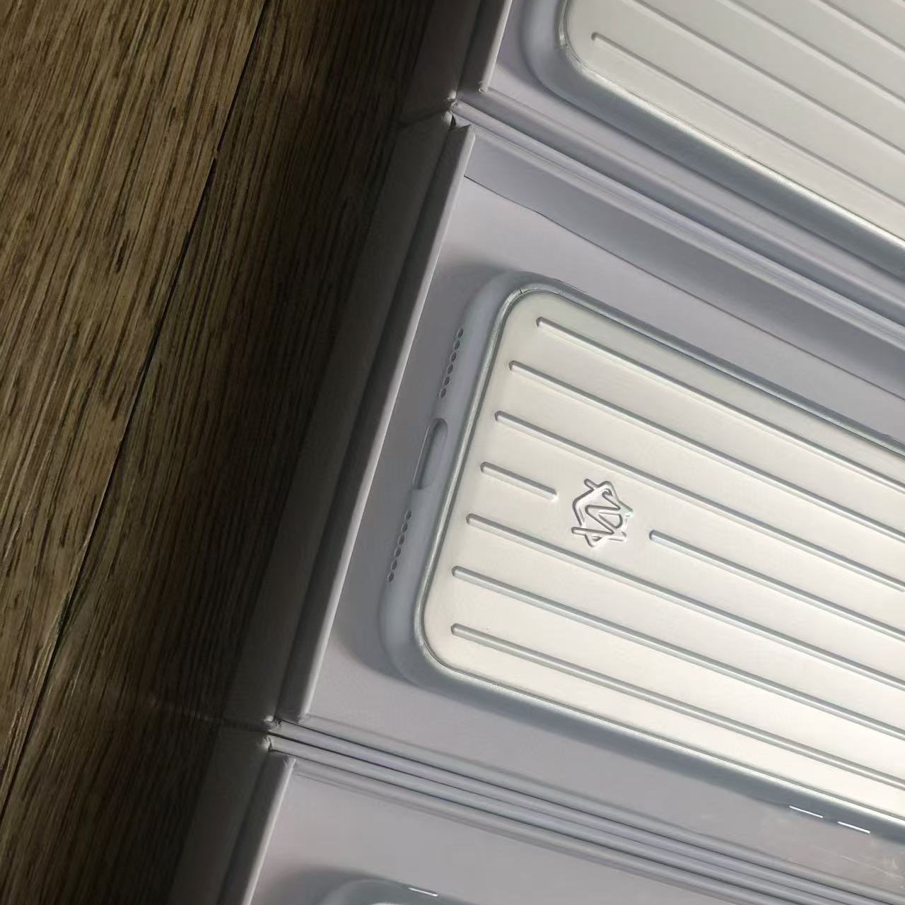 Rimowa Iphone Case - DesignerGu