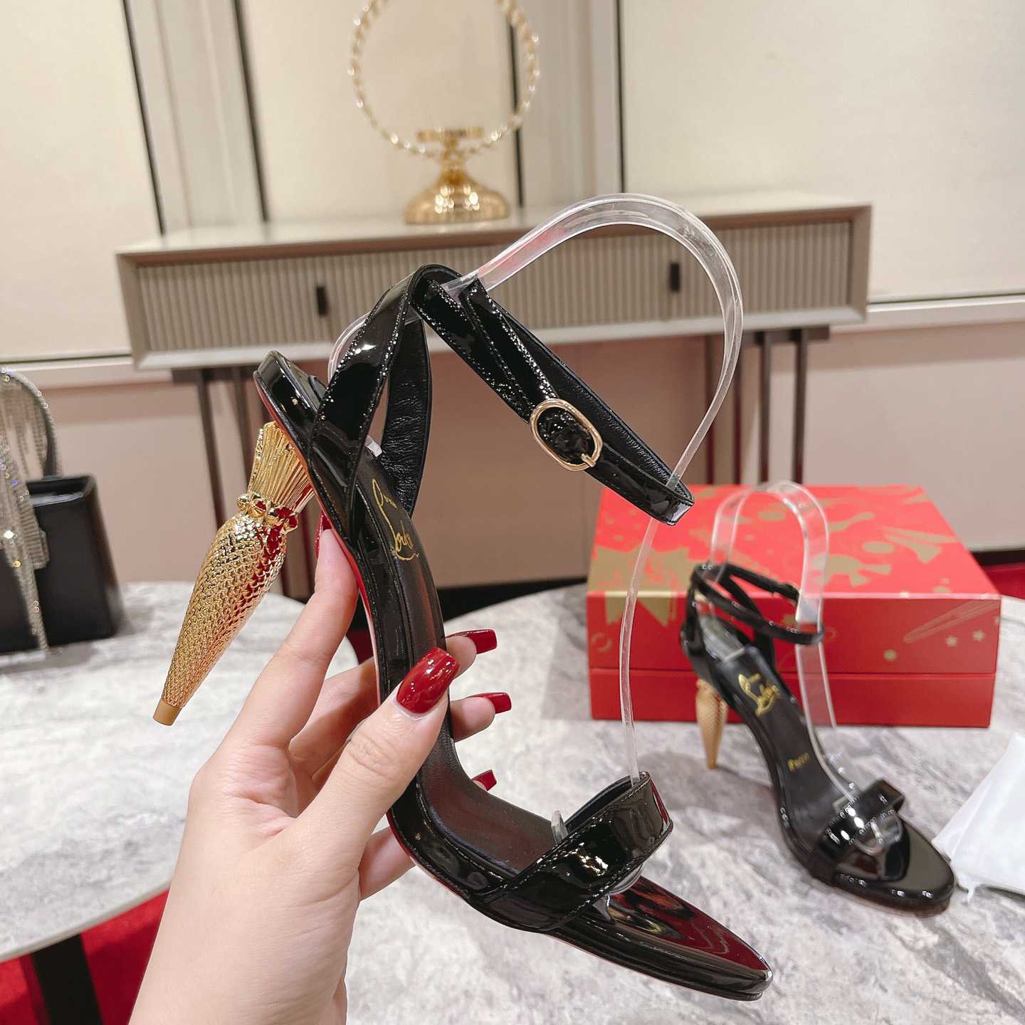Christian Louboutin Patent Galva Lipqueen 100 Sandals - DesignerGu