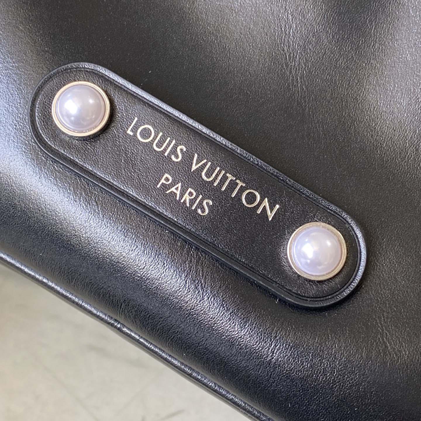 Louis Vuitton Keepall Cargo Bandoulière 25   M13988 - DesignerGu