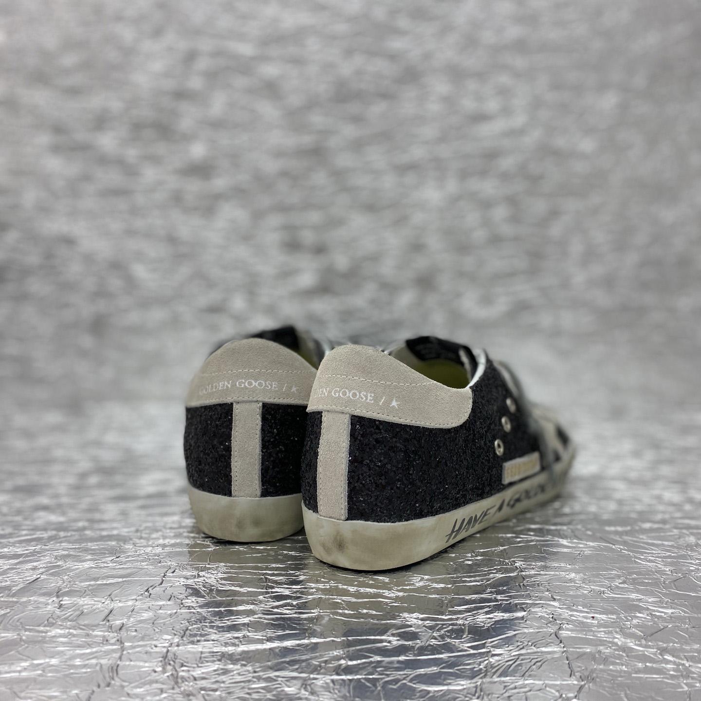 Golden Goose Sneakers - DesignerGu