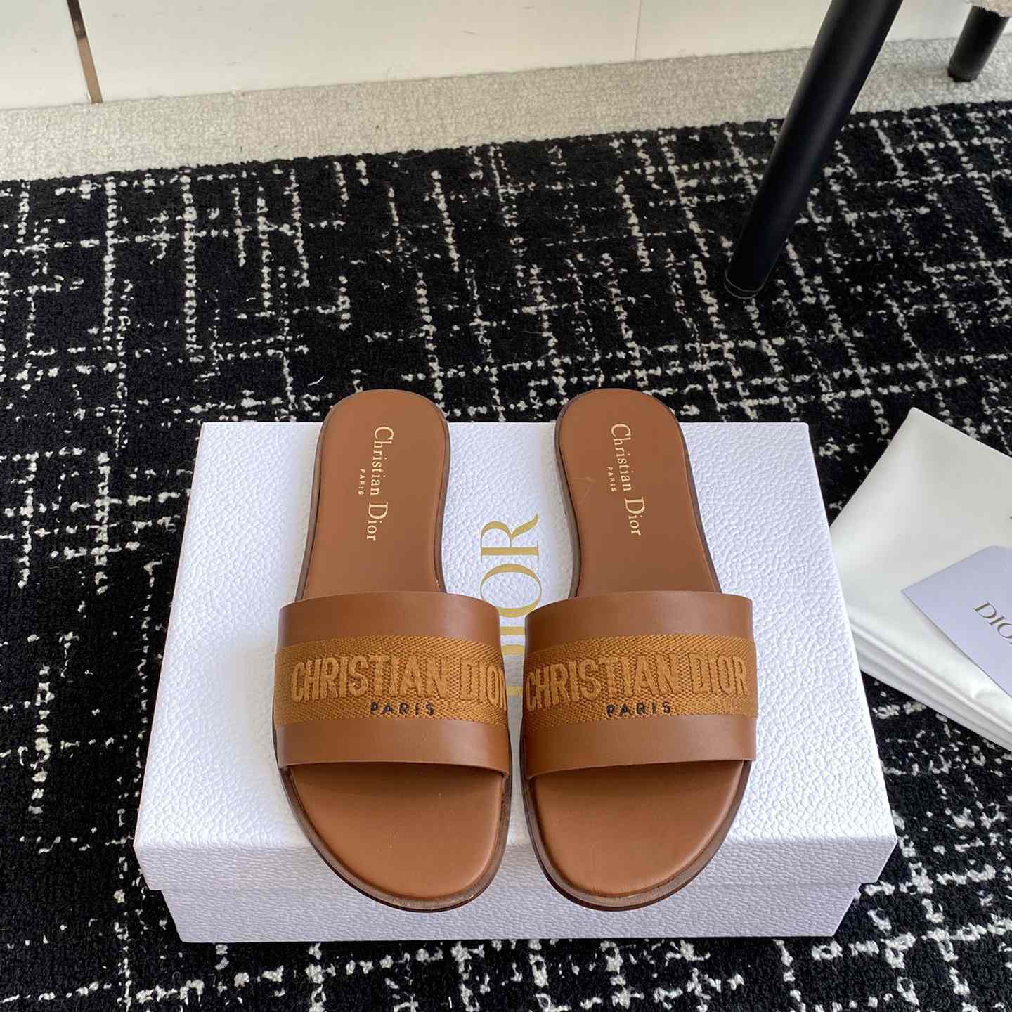 Dior Dway Slide  - DesignerGu