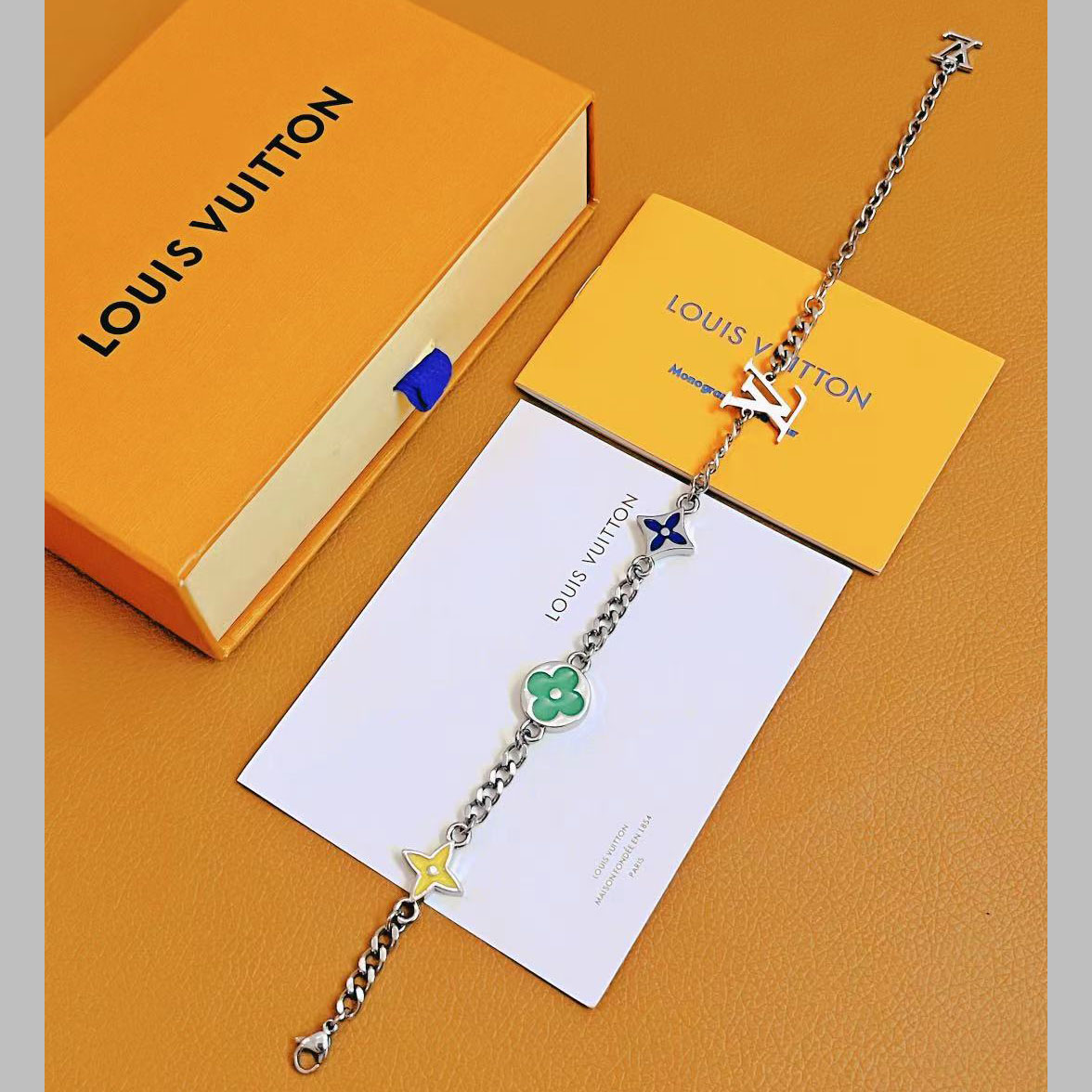 Louis Vuitton Monogram Row Bracelet  M1599A - DesignerGu