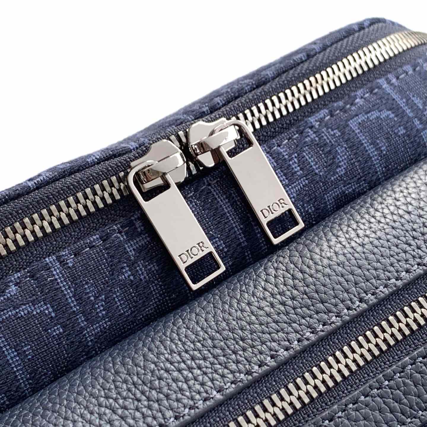 Dior And Kaws Rider 2.0 Belt Bag - DesignerGu