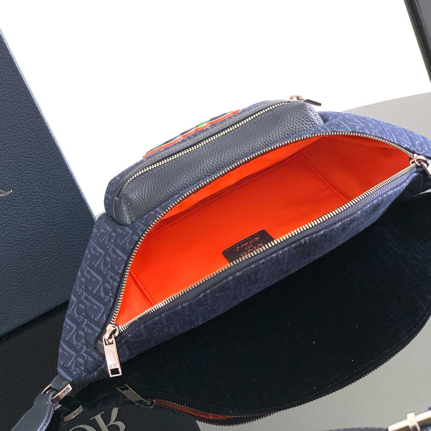 Dior And Kaws Rider 2.0 Belt Bag - DesignerGu