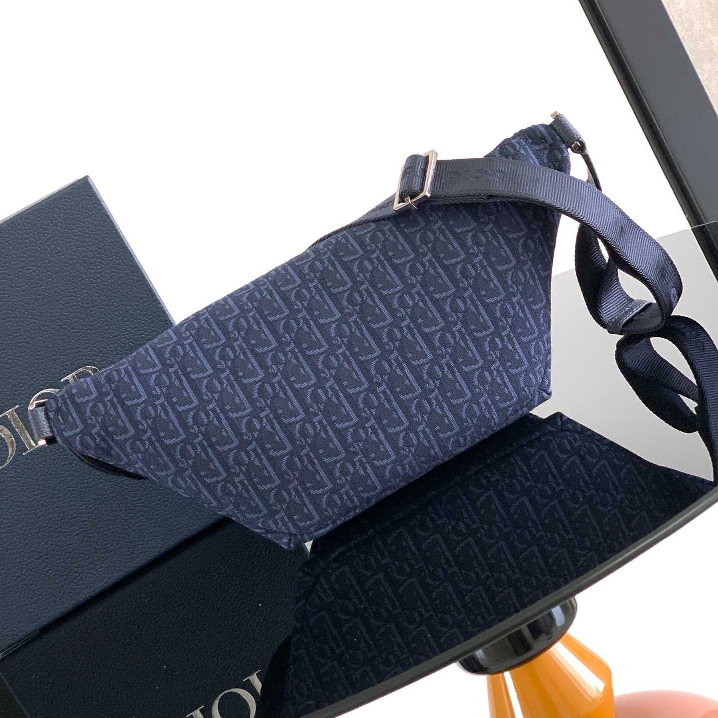 Dior And Kaws Rider 2.0 Belt Bag - DesignerGu