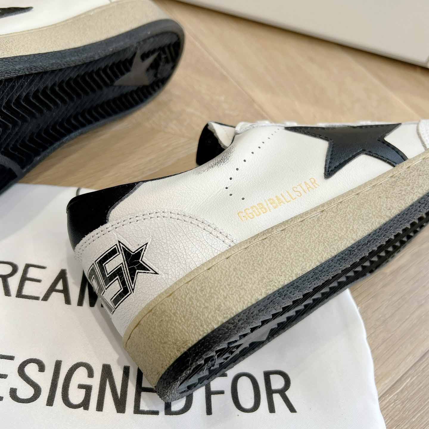 Golden Goose Sneakers - DesignerGu