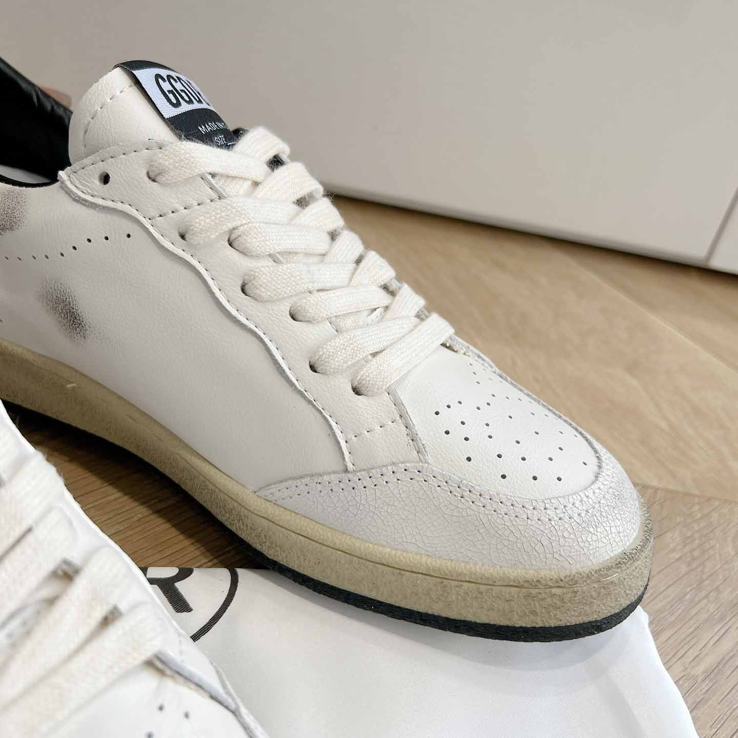 Golden Goose Sneakers - DesignerGu