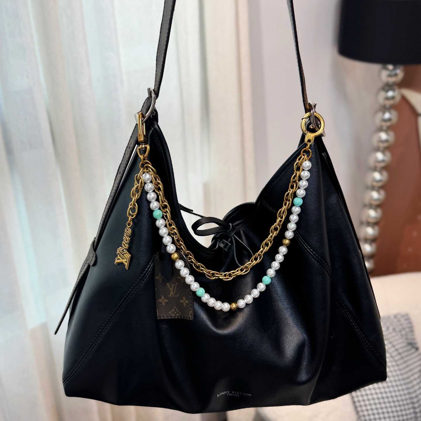 Louis Vuitton Pearls Chain Belt and Bag Charm   M02097 - 