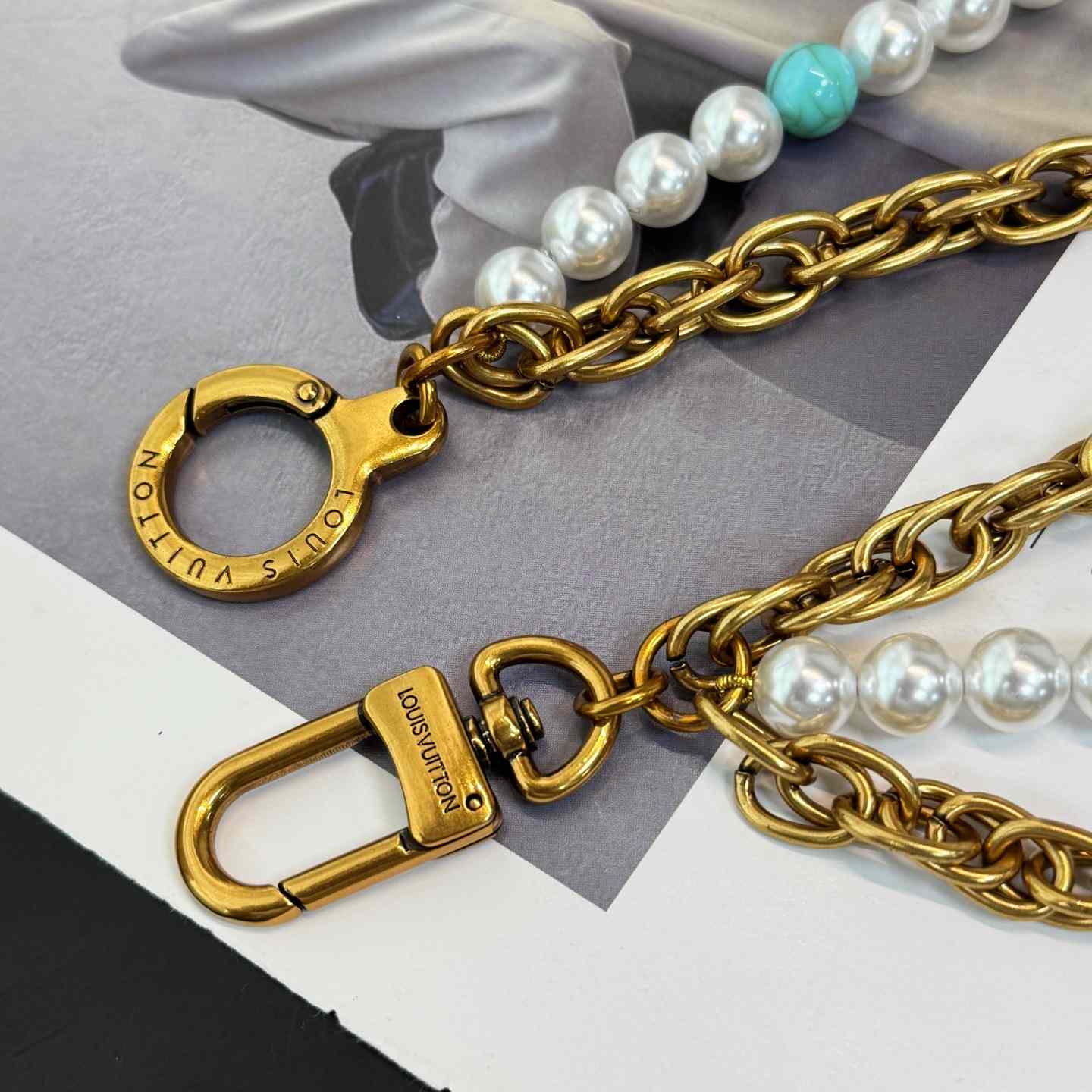 Louis Vuitton Pearls Chain Belt and Bag Charm   M02097 - 